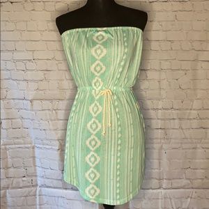 Strapless, Mint green and white patterned sundress
